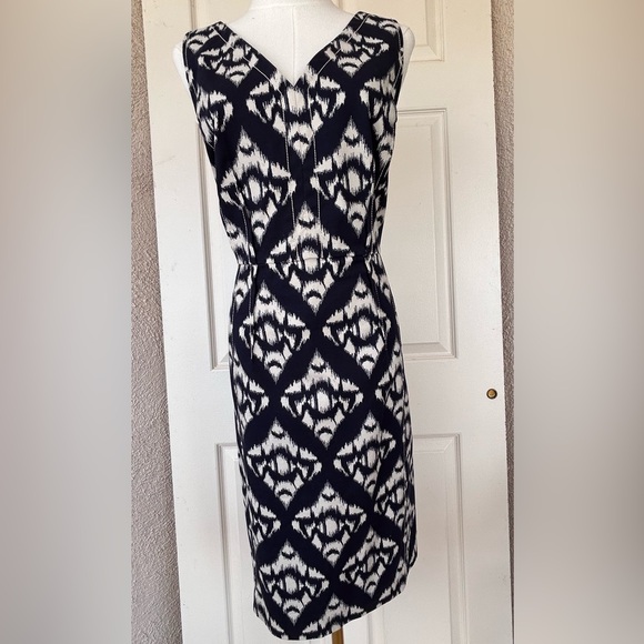 Talbots Dresses & Skirts - Talbots Women’s Ikat Stretch‎ Dress Sleeveless Size 10
